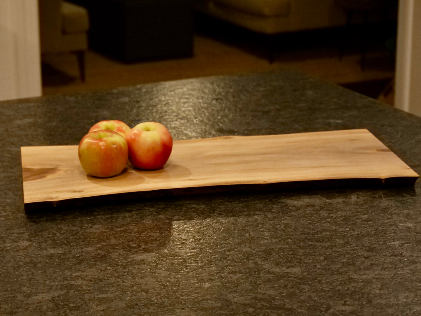 Live Edge Serving Board