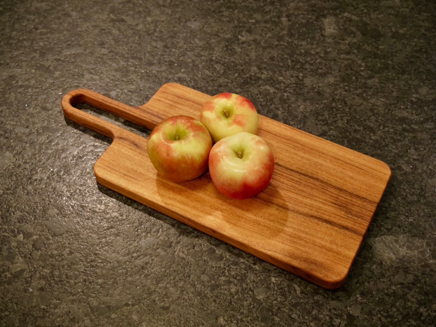 Handle Serving Board